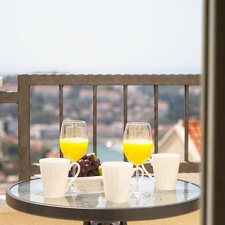 Dvina Apartman *